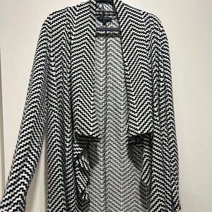 The Limited Black and White Patterned Cardigan Sweater (M)